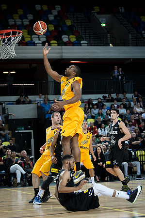 Completing a finger roll